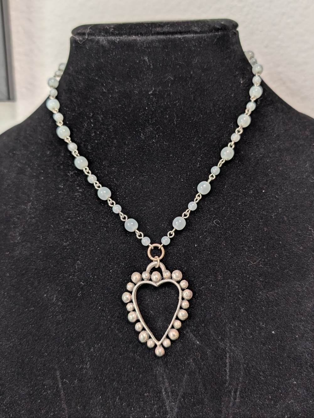 Classic Hardware Beaded Heart Rockware Necklace Light Gray Blue Beads